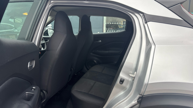 Nissan Juke 1.0 DiG-T Acenta Premium 5dr DCT Petrol Hatchback